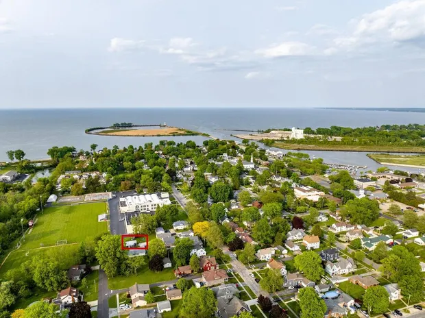 Aerial view of the Huron lakeshore neighbourhood, with the home marked and Lake Erie a few blocks north.